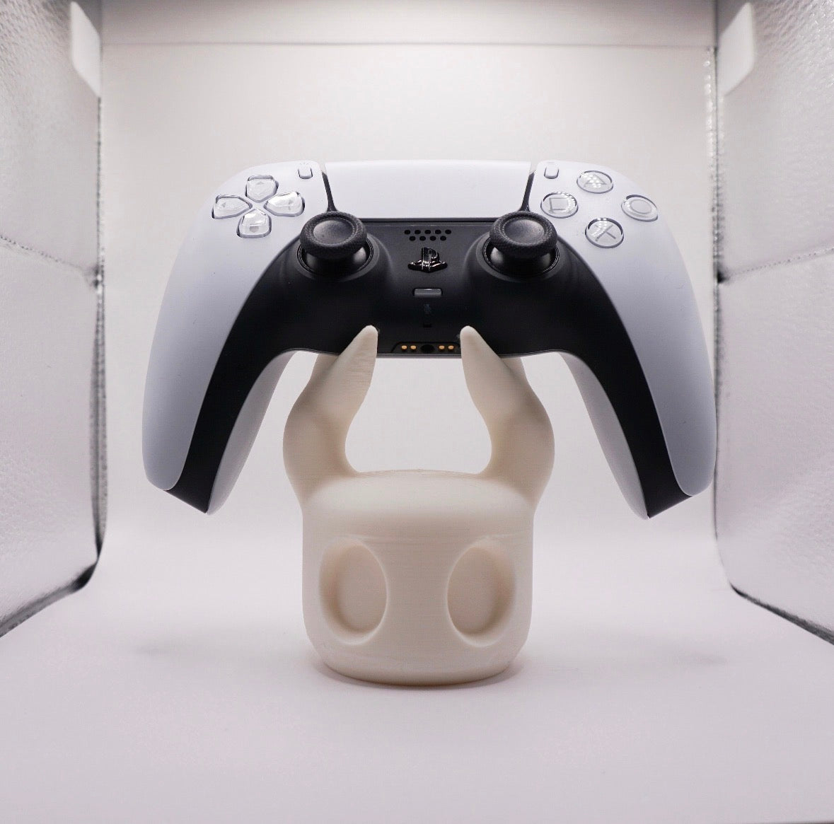 Hollow Knight Controller Holder