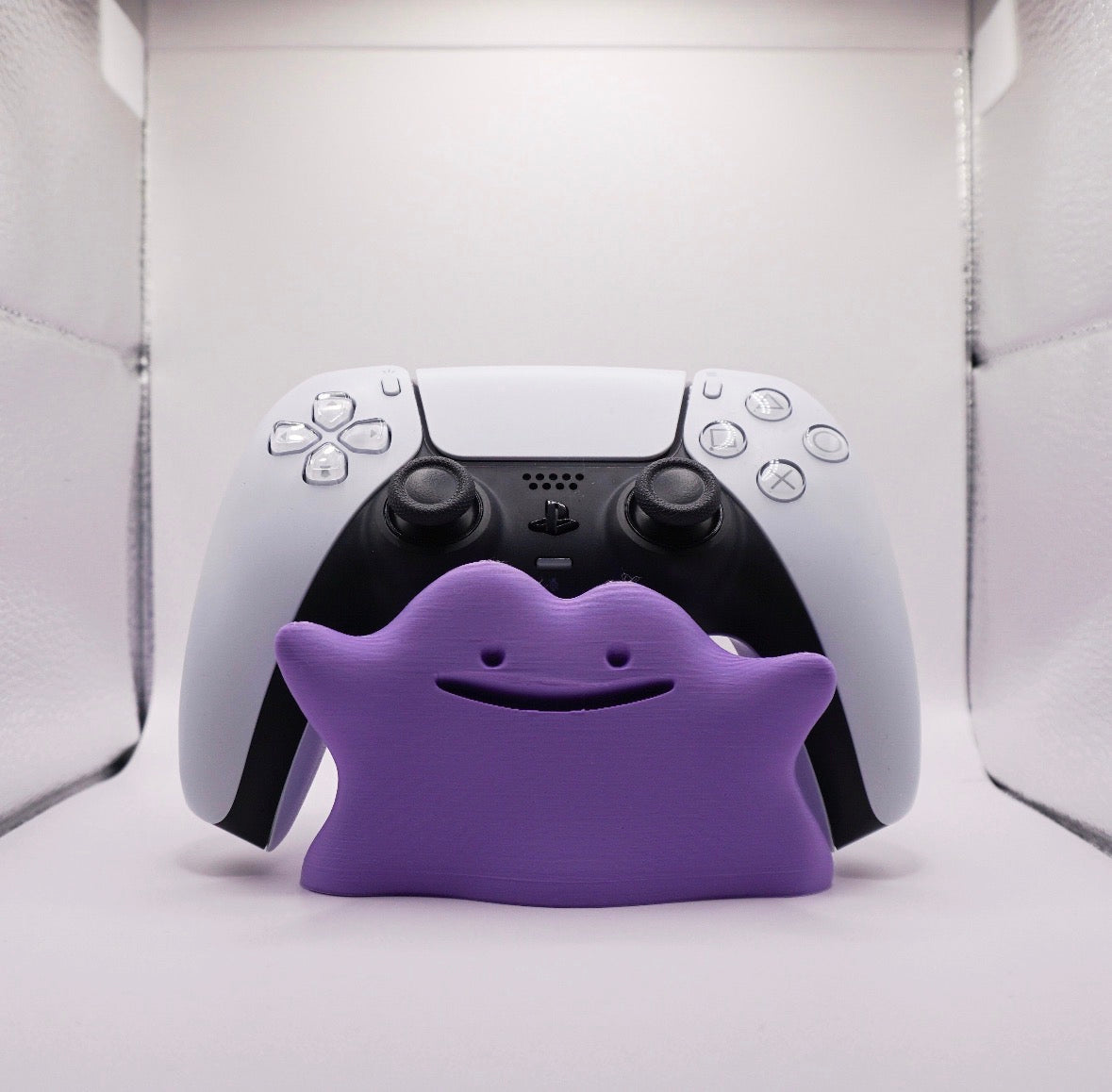 Ditto Controller Holder
